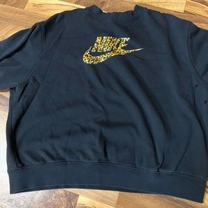 Nike crewneck